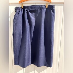 NWOT pencil straight skirt elastic waist pockets wrinkle free